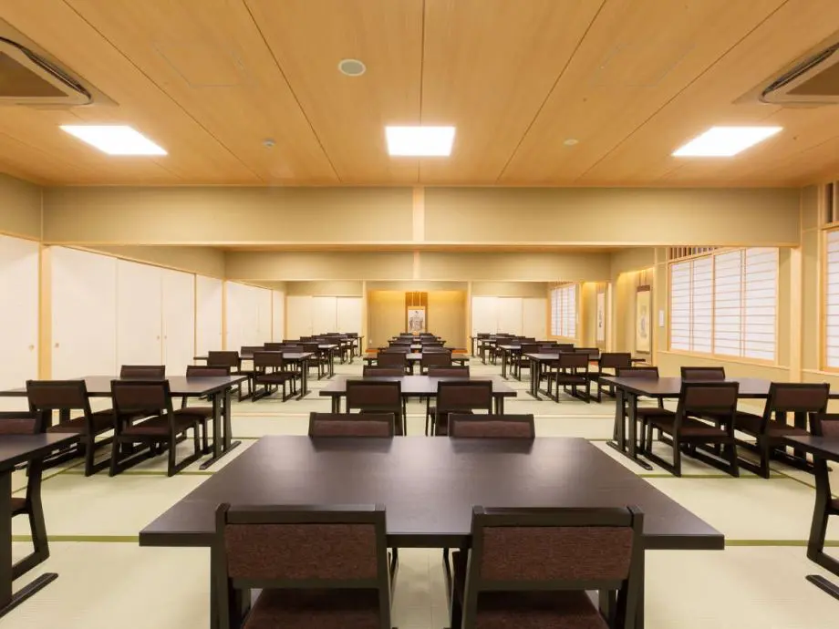 【大広間】西方館に100畳の大広間。宴会、各種イベント、文化体験などご利用いただけます。